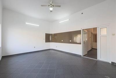 Locație excelentă: Spațiu comercial  Reprezentanță sau Închiriere. - 5