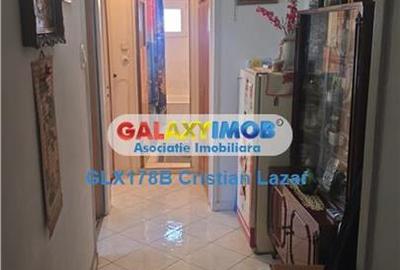 Apartament cu 3 camere semidecomandat în Giulești