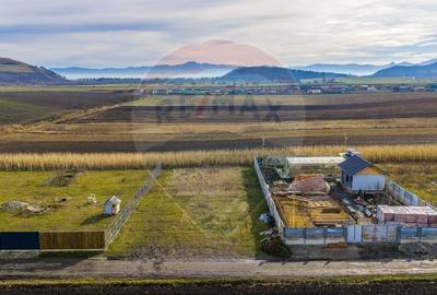Teren intravilan 800mp Bod / Strada Iasomiei/ zona agrement Cismasu! - 2