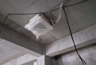 Casă cu 5 camere cu Teren 7650 Mp în Central - 10