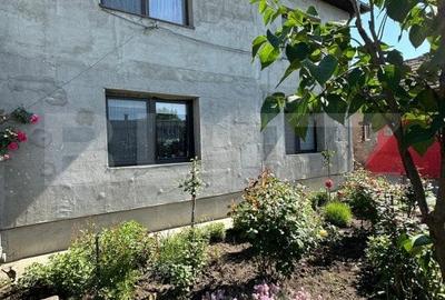 Apartament 3 camere la casa cu gradina si curte generoasa - 2