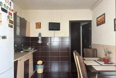 De Vanzare: Apartament Confortabil cu 2 Camere, Zona Vitrometan, Media?!