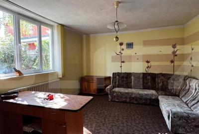 Casă cu 8 camere cu Teren 767 Mp în Central - 12