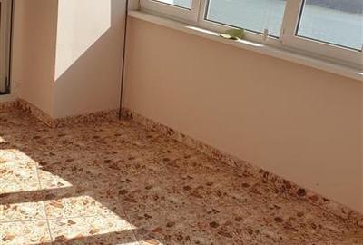 Apartament cu 3 camere decomandat în Călărași - 18