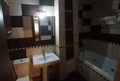 Apartament cu 3 camere decomandat în Est - 3
