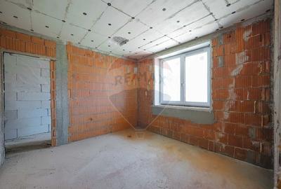 De vanzare casa cu un proiect deosebit, la rosu , Str. Gheorghe Doja - 28