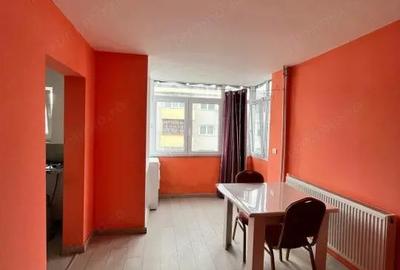 Garsonieră semidecomandată în Central - 1