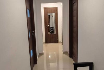 Apartament cu 3 camere decomandat în Central - 4