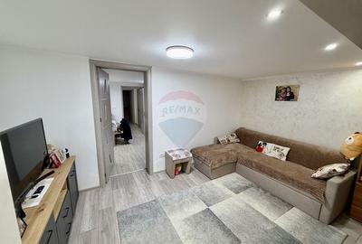 Casă / Vilă cu 4 camere de vânzare în zona Central - 24