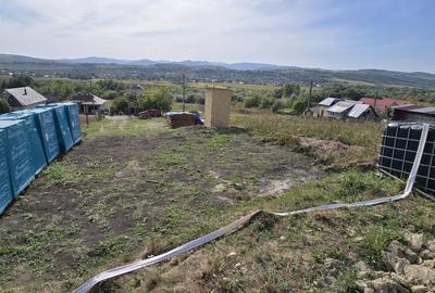 Teren de 3000 mp, în Câmpeni - 3