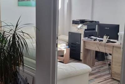 Spațiu comercial, de 15.3 mp, în Pelican - 1