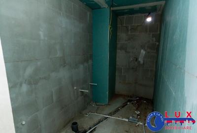 Spațiu comercial, de 120 mp, în E3 - 13