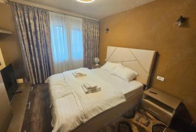 Apartament cu 4 camere decomandat în Central - 2