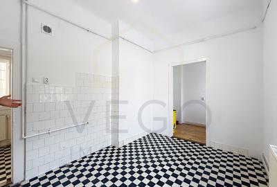 Apartament cu 4 camere semidecomandat în Central - 12