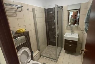 Apartament cu 3 camere semidecomandat, mobilat în 1 Mai - 22