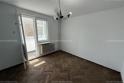 Apartament cu 2 camere semidecomandat în Tomis II - 3