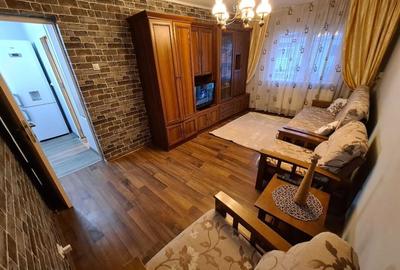 Apartament cu 3 camere decomandat în Galata - 2