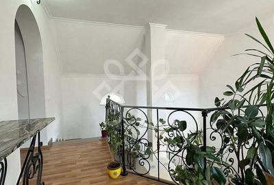 Casa cu 5 camere la curte comuna, ultracentral in Oradea - 15