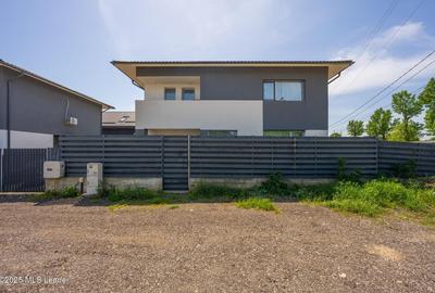 Balotesti, casa moderna 3 dormitoare, 140 mp, living generos, loc piscina- - 5