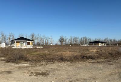 Teren intravilan de 592 mp, în Vânători - 7