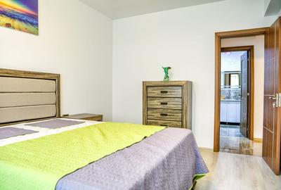 Apartament cu 3 camere decomandat, mobilat în 13 Decembrie - 2