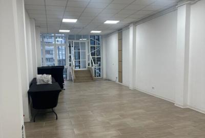 Spatiu comercial de inchiriat, 170 mp, zona 1 Mai - 3