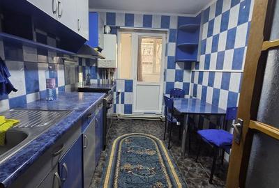 Apartament cu 3 camere decomandat în Viziru 3 - 4