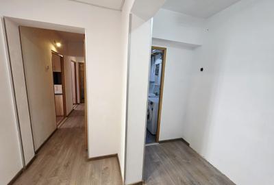 Apartament cu 3 camere decomandat în Republicii - 9