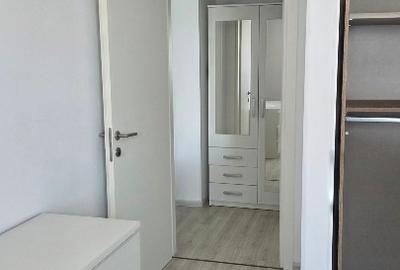 Apartament cu 2 camere semidecomandat, mobilat în Tractorul - 5