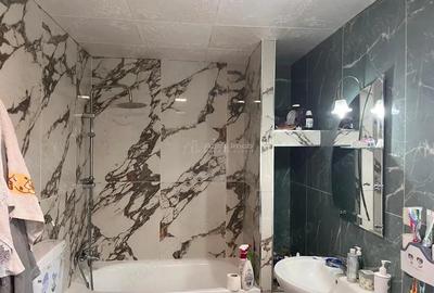 Casă cu 5 camere cu Teren 6500 Mp în Sacu - 1