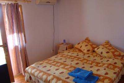 Casă individuală cu 3 camere cu Teren 293 Mp în Central - 7