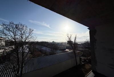 Apartament cu 2 camere semidecomandat în Faleza Nord - 1