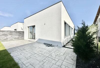 Casă cu 4 camere cu Teren 351 Mp în Urseni