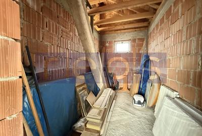 Casă individuală cu 6 camere cu Canalizare în Ion Creangă - 16