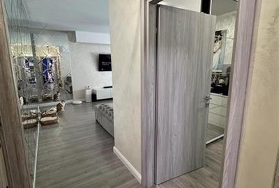 Vanzare Apartament 3 camere Semidecomandat  Cartier Solar - 14