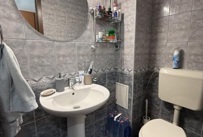 Apartament spatios cu 3 camere, decomandat, 65 mp utili + balcon 3 mp - Soarelui - 8