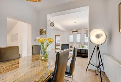 Casă individuală cu 5 camere cu Canalizare în Central - 3