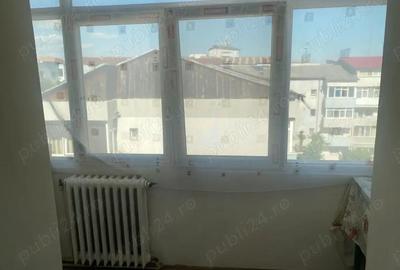 Apartament cu 3 camere decomandat în Central - 2