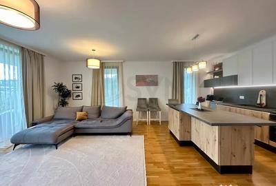 Apartament cu 4 camere decomandat în Central