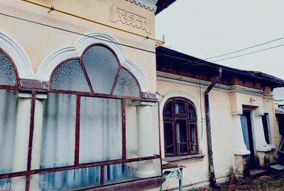 Casă cu 3 camere cu Teren 220 Mp în Exterior Vest - 2