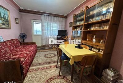 Apartament cu 3 camere decomandat, mobilat în Ultracentral
