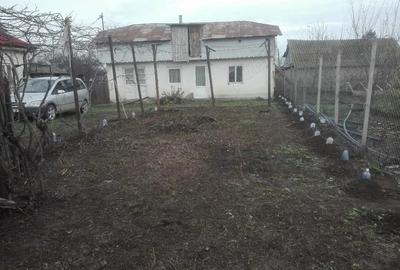 Casă cu Teren 1140 Mp în Străjescu - 4