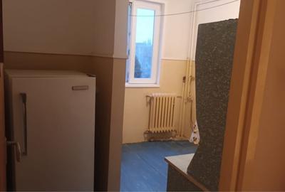 Virtutii vanzare 2 camere decomandat etaj 3 din 4, necesaita renovare - 2