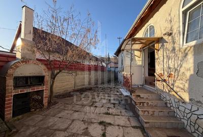 Casă individuală cu 4 camere cu Canalizare în Central - 7