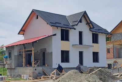 Casă cu Teren 480 Mp în Central - 9