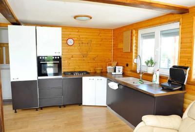 Casă cu 4 camere cu Teren 1650 Mp în Central - 7