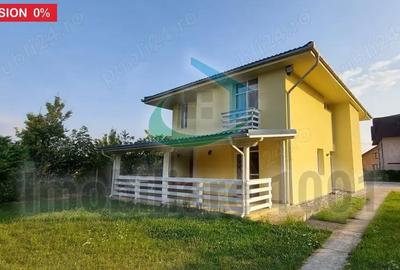 Casă cu 5 camere cu Teren 812 Mp în Central - 1