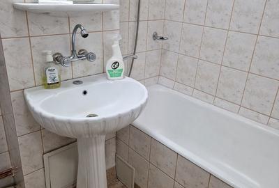 Garsonieră decomandată în Brazda lui Novac