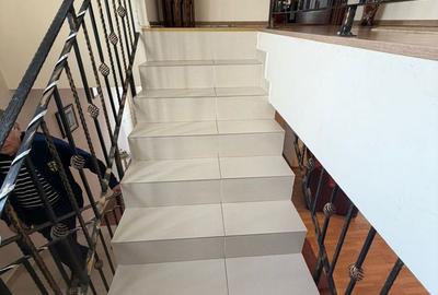 Casă cu 4 camere în Șerbănești