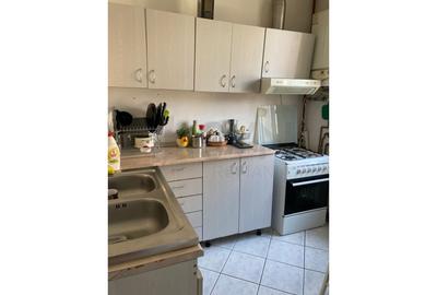 Apartament cu 2 camere decomandat, mobilat în P-ța Victoriei - 9